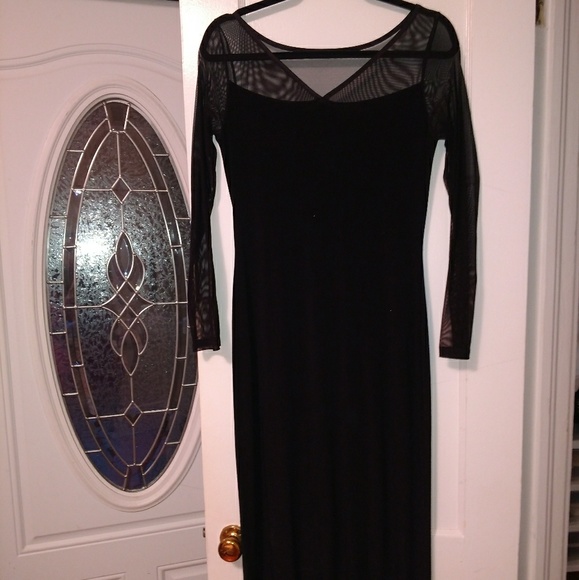 Elegant long black dress size 11/12 - Picture 1 of 5